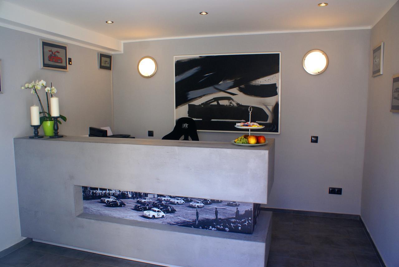 Fast Lane Hotel Barweiler Екстериор снимка