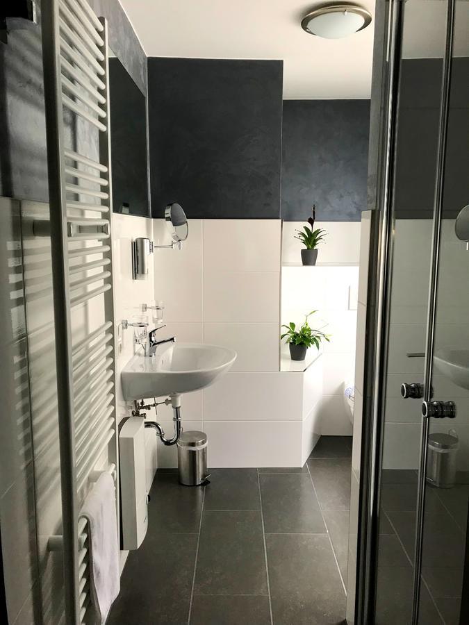 Fast Lane Hotel Barweiler Екстериор снимка