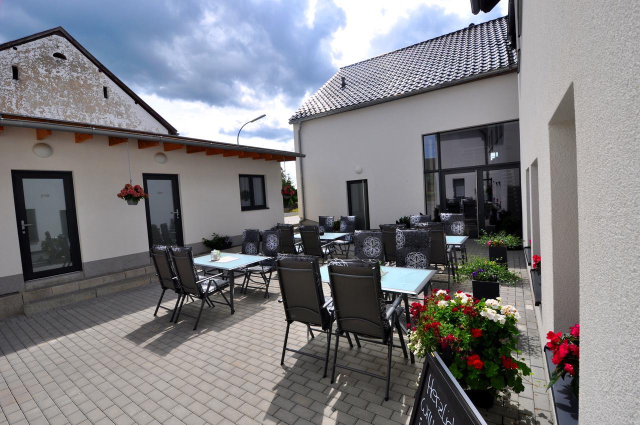 Fast Lane Hotel Barweiler Екстериор снимка